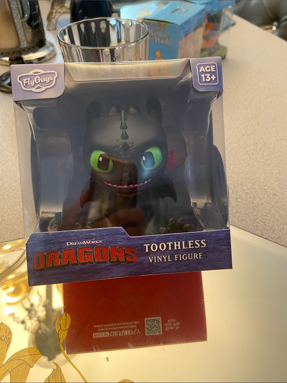 DreamWorks Toothless Vinyl Figure - Black with Green Eyes